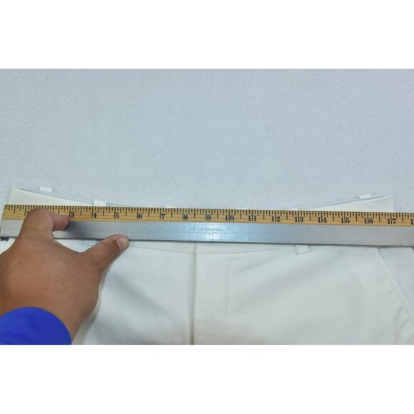 Nike Dri-Fit Men Golf Shorts Size 34 Beige Comfortably Stretchy Performance - Picture 12 of 13